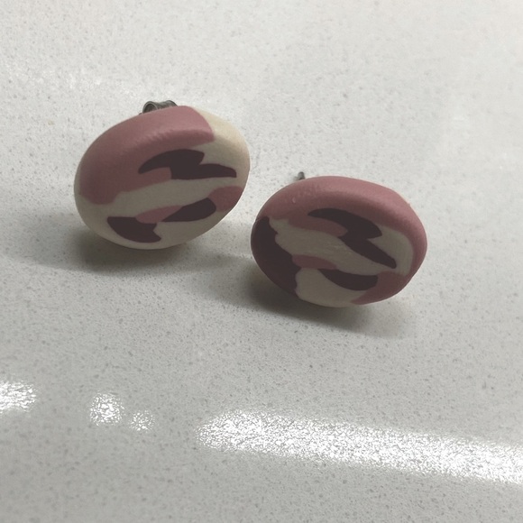 ๐ฉท Handmade earrings, painted wood ๐ฉท - Picture 2 of 4